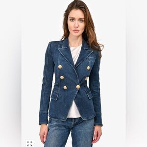 BALMAIN MEDIUM WASH DOUBLE BREASTED DENIM BLAZER SIZE 34
No flaws/worn 1 time